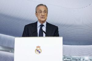 世体：巴萨全队留在酒店专注备战，官方对皇马声明无任何表示